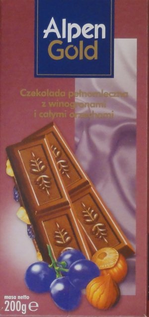 Alpen Gold srednie pion kwadrat pelnomleczna z winogronami i calymi orzechami_cr