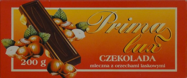 Edbol Prima lux mleczna z orzechami laskowymi_cr