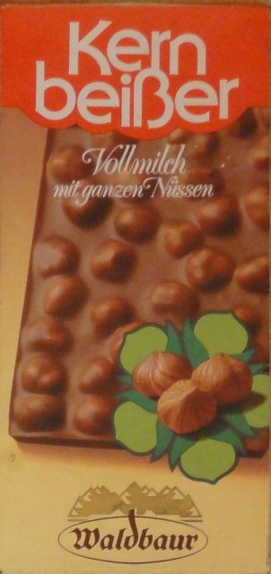 Kernbeisser male 0 Vollmilch mit ganzen Nussen Waldbaur_cr