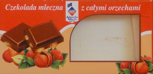 Leader Price male czekolada mleczna z calymi orzechami_cr