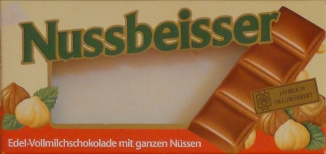 Nussbeisser male edel vollmilch schokolade mit ganzen nussen jahrlich_cr