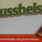 nussbeisser male edel vollmilchschokolade mit ganzen nussen_cr