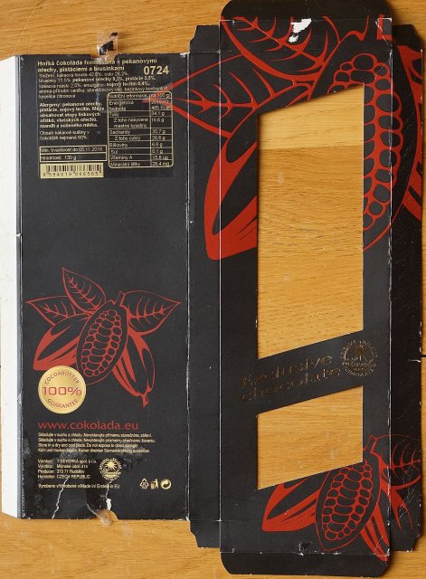 Severka exclusive chocolate horka s pekanovymi orechy pistaciemi a brusinkami